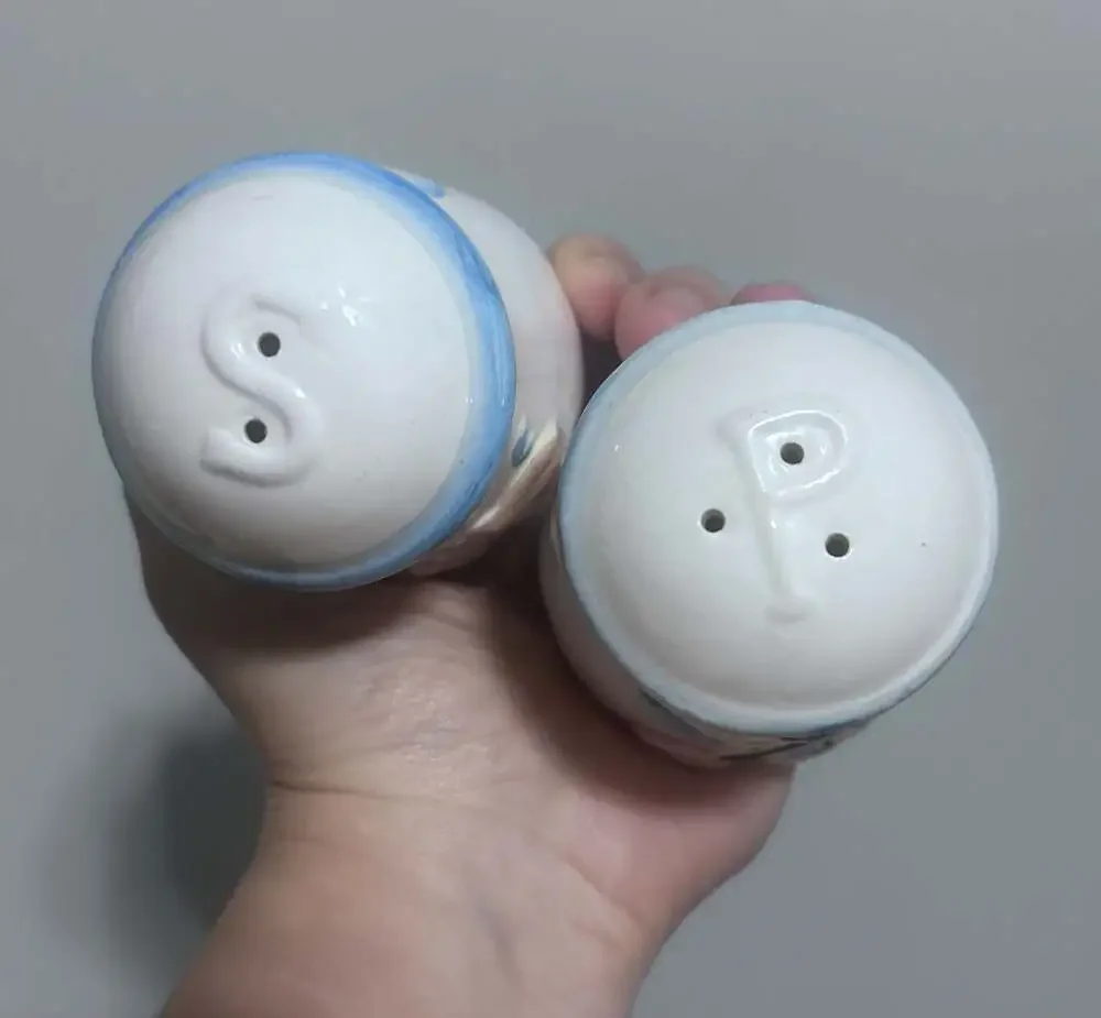 Unknown ceramic salt
